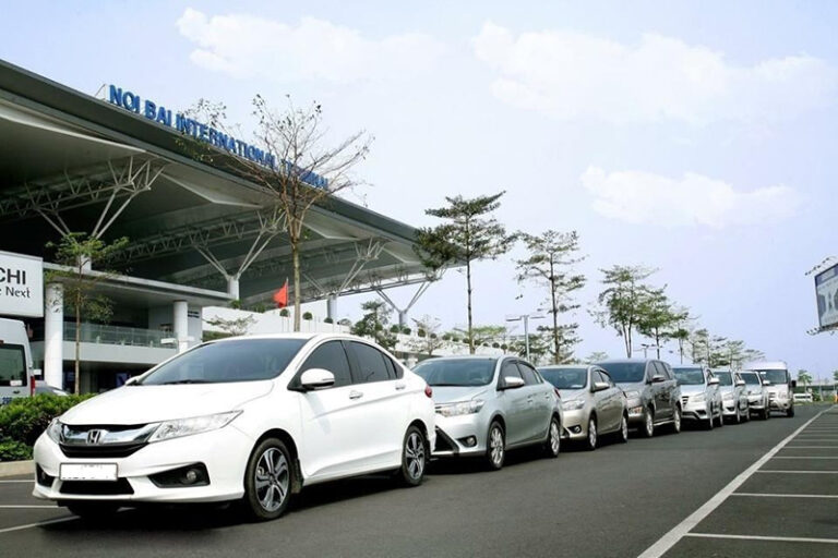 xe 4 chỗ đi sân bay Nội Bài