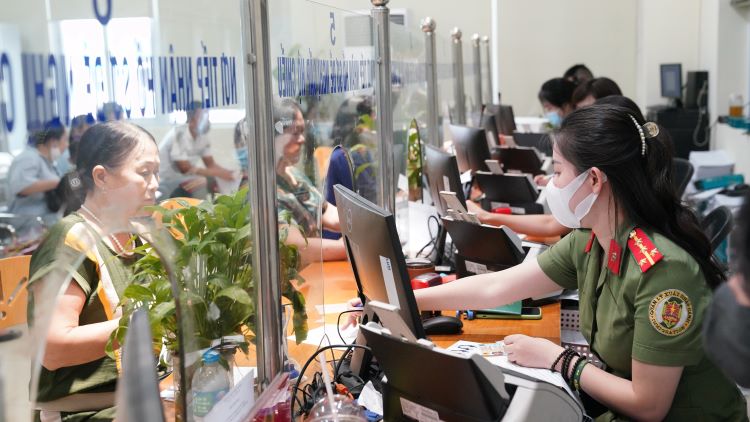 làm hộ chiếu cần những giấy tờ gì 2023
