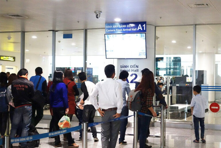 xe từ hà nội ra sân bay nội bài