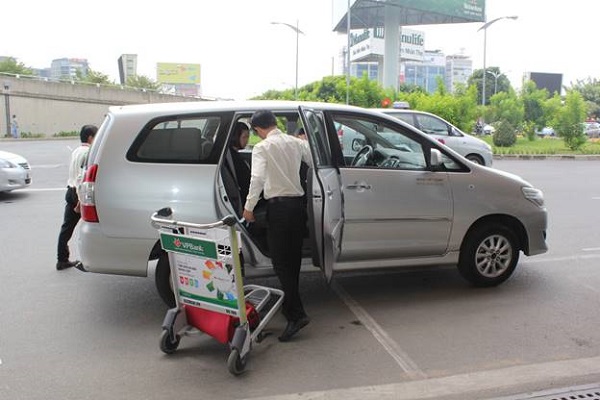 Đi Nội Bài taxi nào rẻ nhất